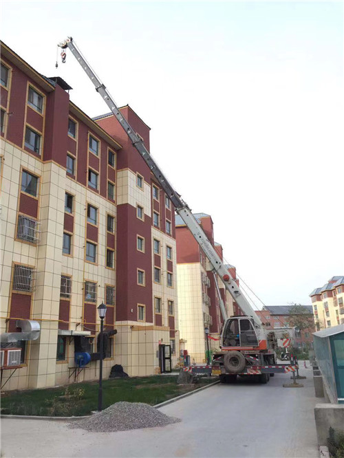 赛罕区跨街广告牌的高空安装注意事项
